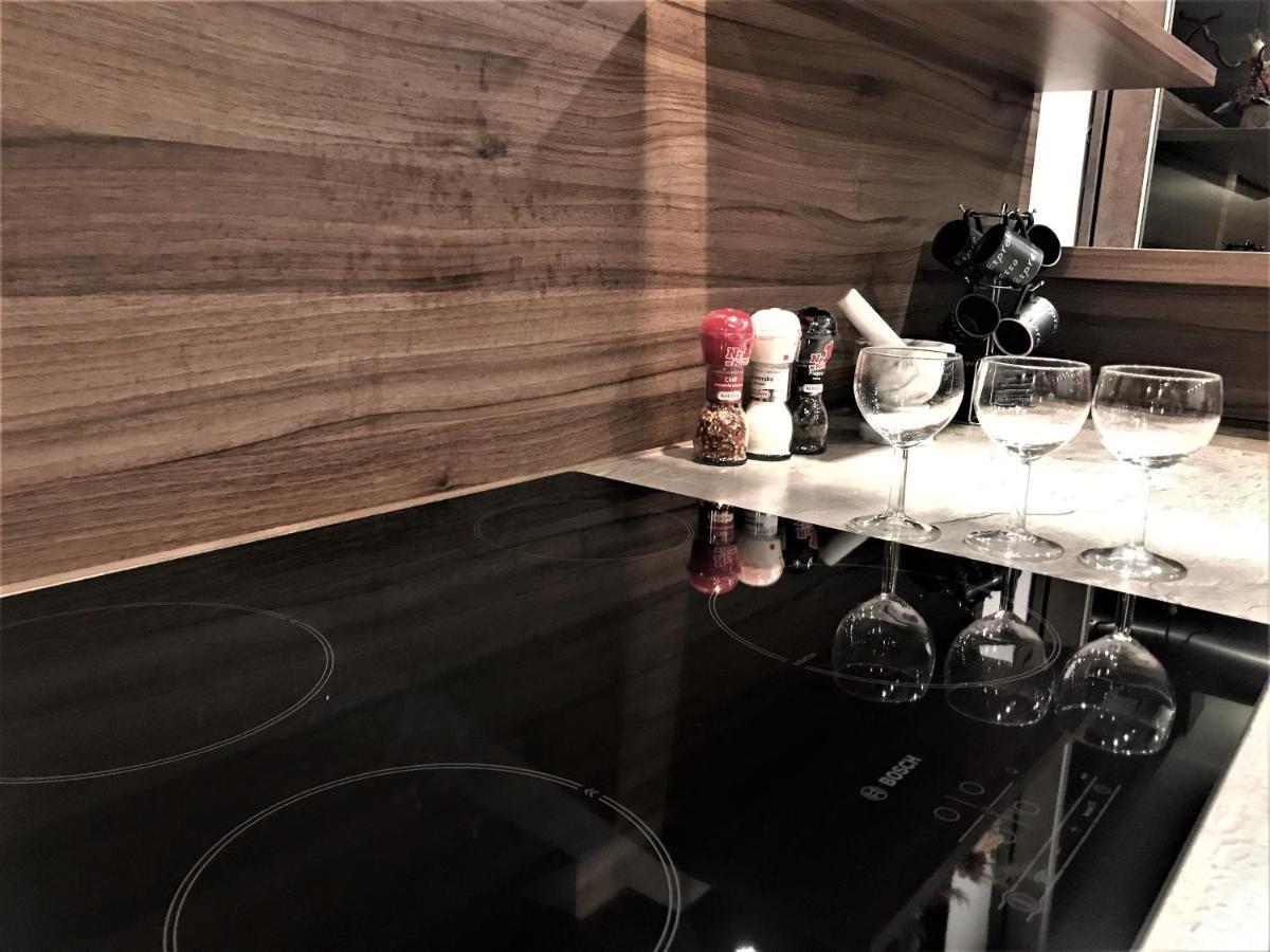Deluxury Mirror Apartament Centrum Варшава Екстер'єр фото