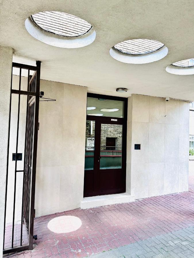 Deluxury Mirror Apartament Centrum Варшава Екстер'єр фото